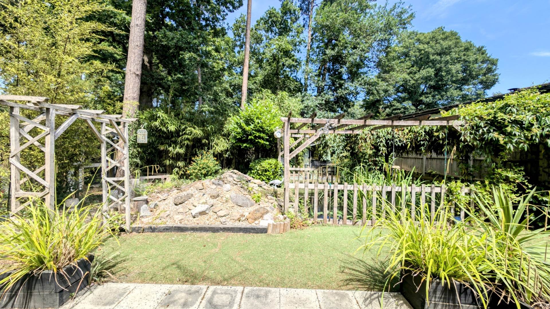 Additional Property Image 3 bedroom Detached Bungalow for sale in Bordon 14