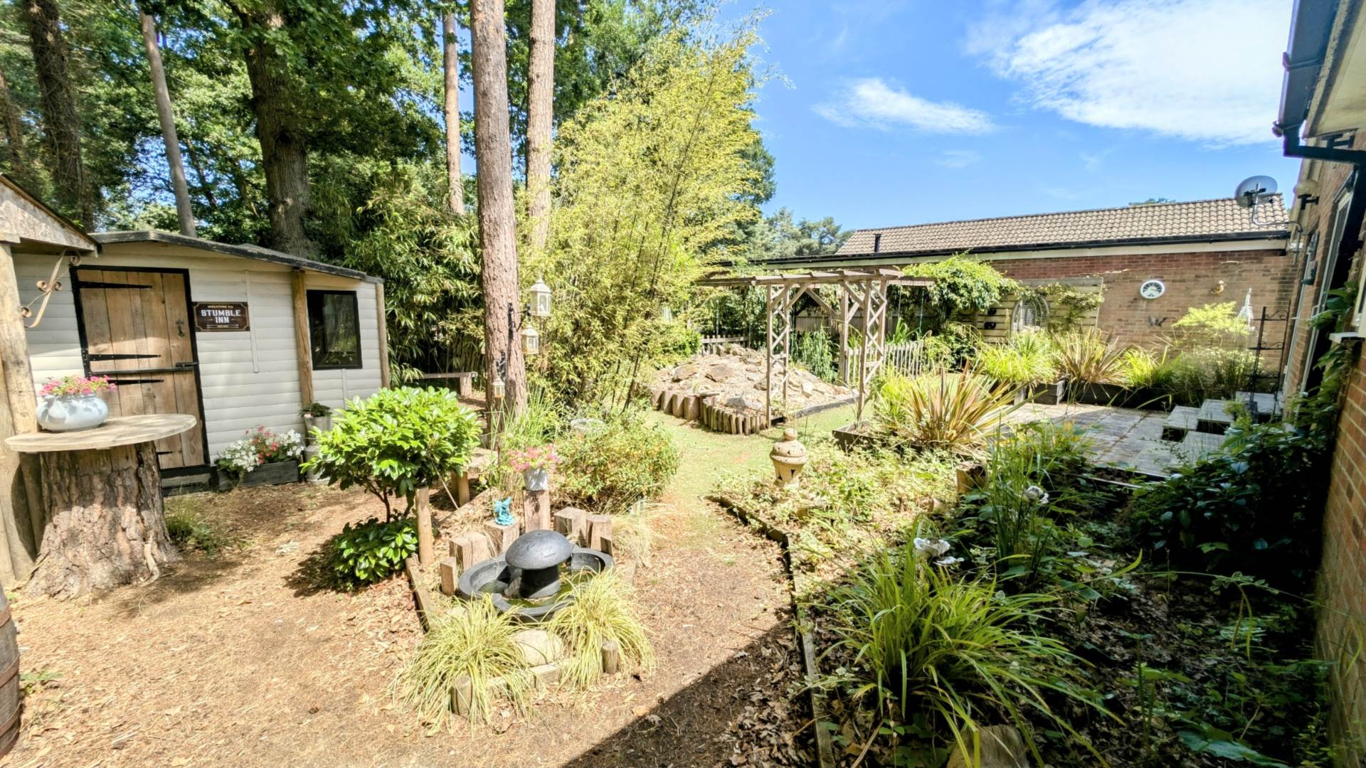 Additional Property Image 3 bedroom Detached Bungalow for sale in Bordon 18