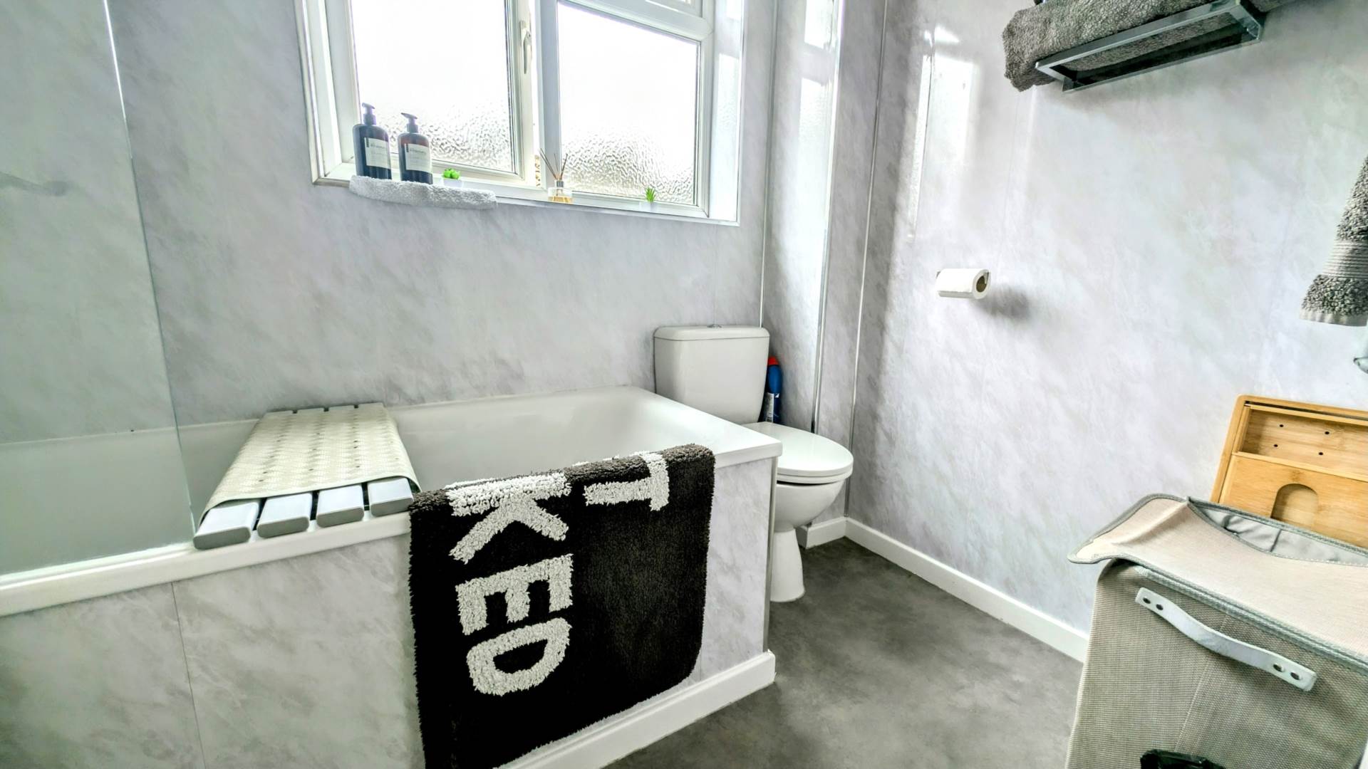 Additional Property Image 2 bedroom Semi Detached Bungalow for sale in Bordon 8