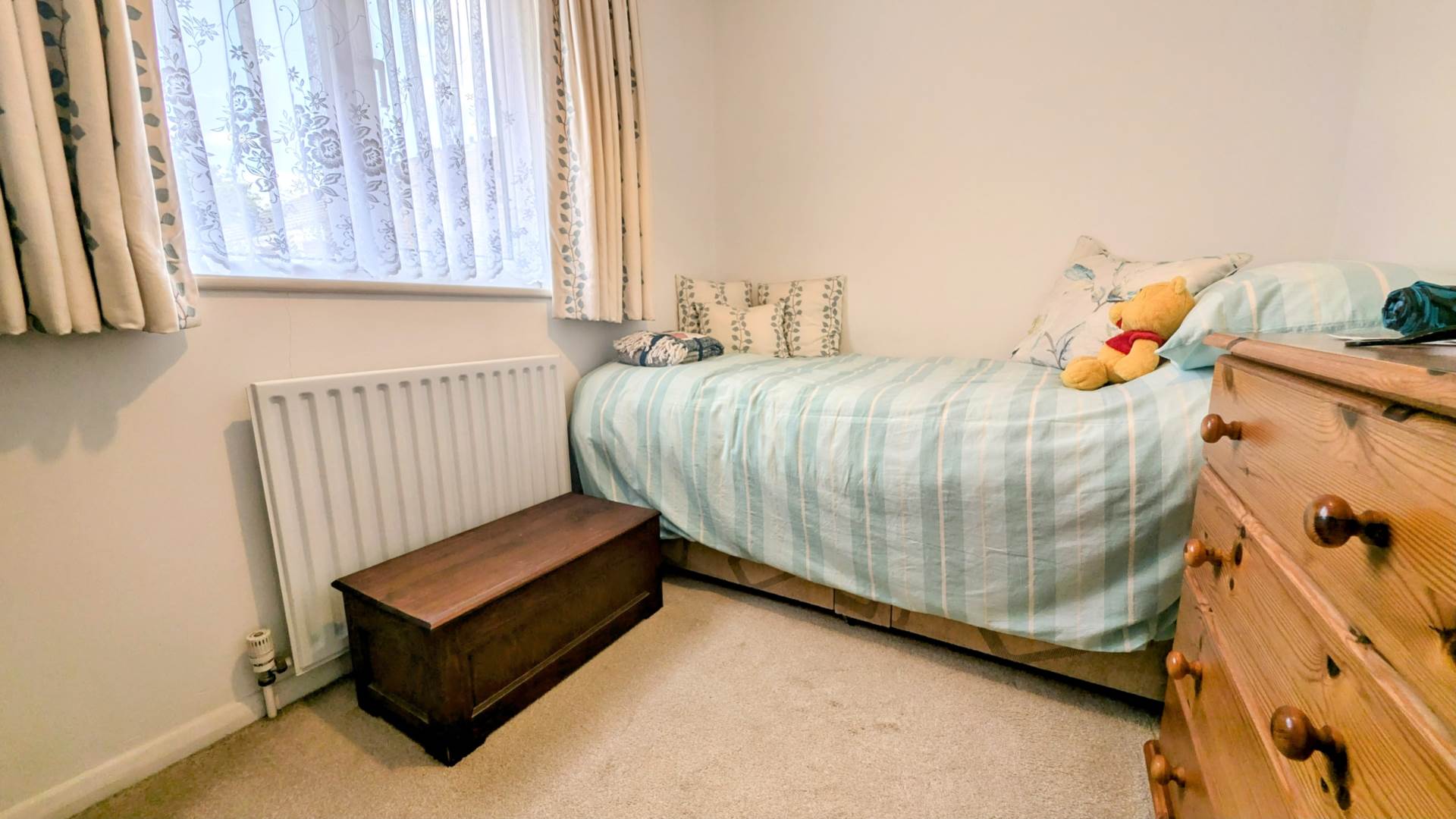 Additional Property Image 2 bedroom Semi Detached Bungalow for sale in Bordon 7
