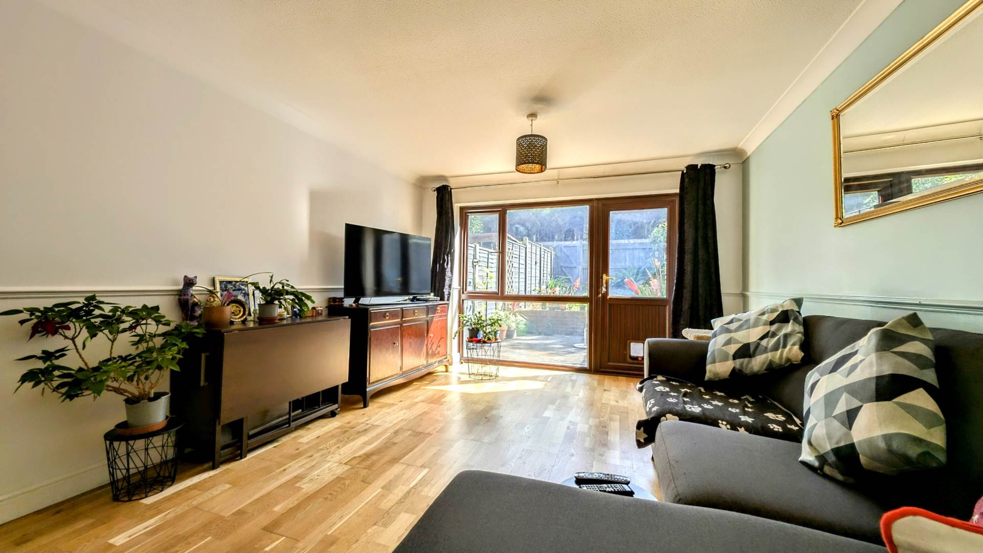 Additional Property Image 2 bedroom Terraced for sale in Bordon 3