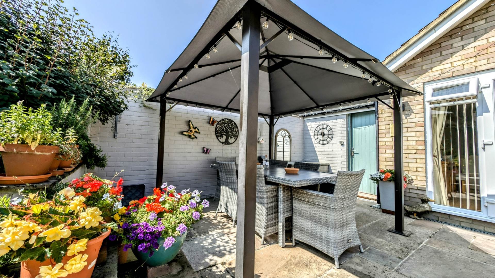 Additional Property Image 2 bedroom Detached Bungalow for sale in Bordon 20