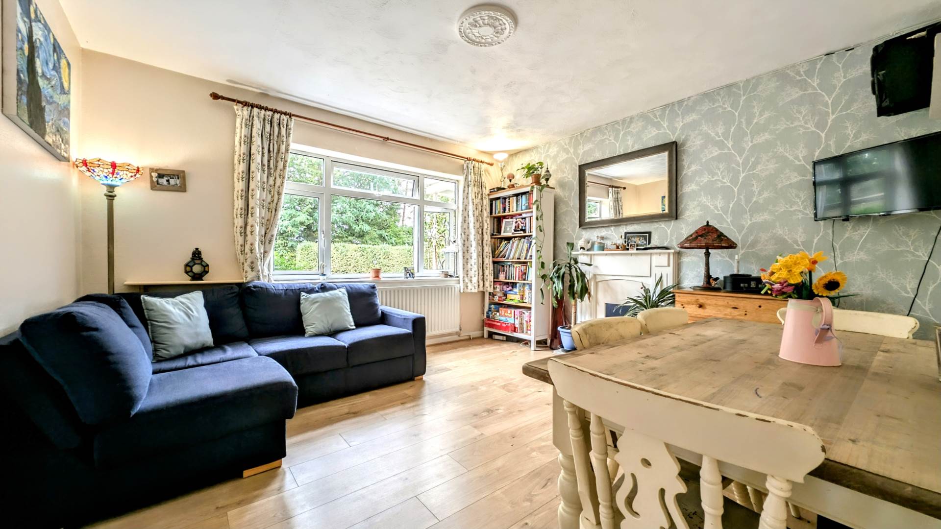 Additional Property Image 2 bedroom Maisonette for sale in Bordon 2