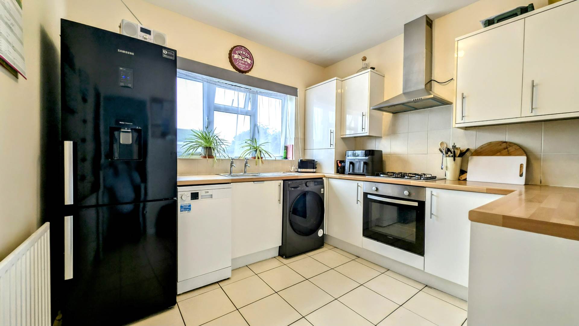 Additional Property Image 2 bedroom Maisonette for sale in Bordon 5