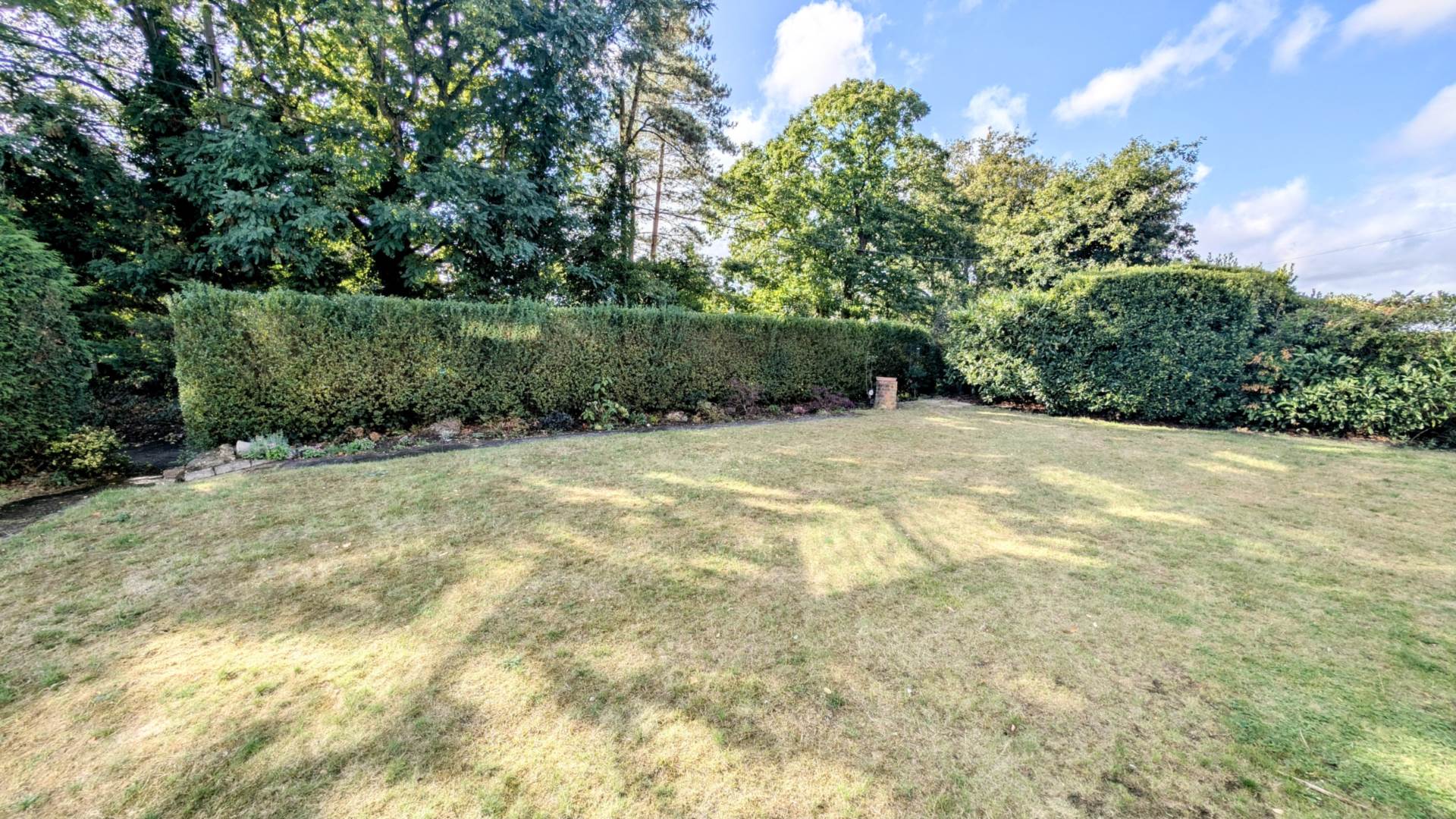 Additional Property Image 2 bedroom Maisonette for sale in Bordon 10