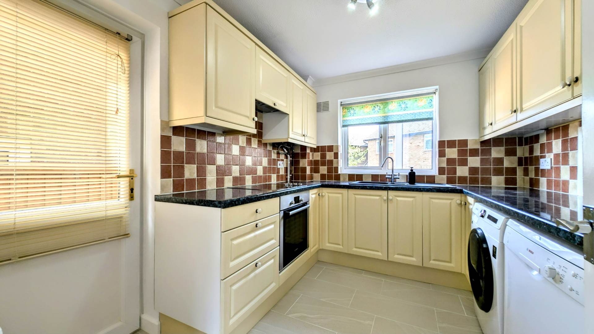 Additional Property Image 3 bedroom Detached for sale in Bordon 7