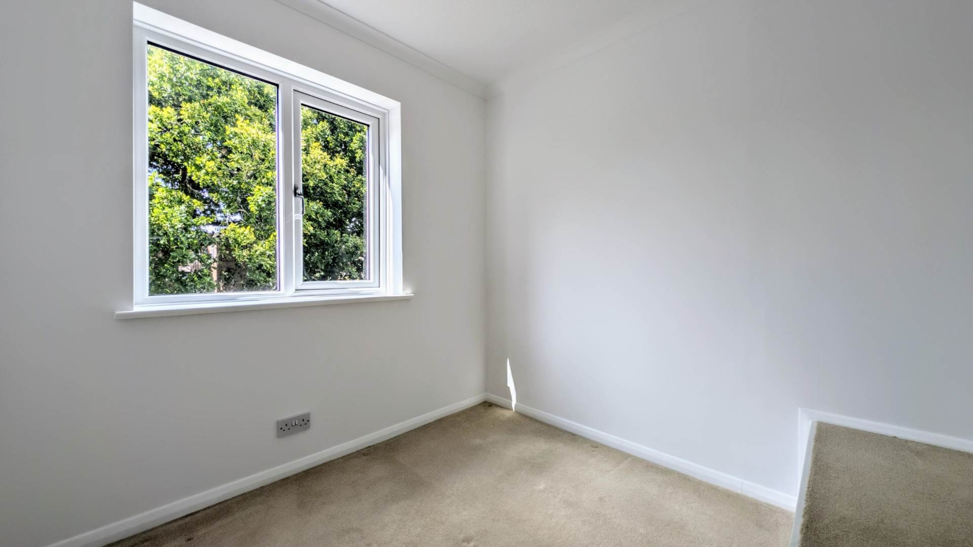 Additional Property Image 3 bedroom Detached for sale in Bordon 11