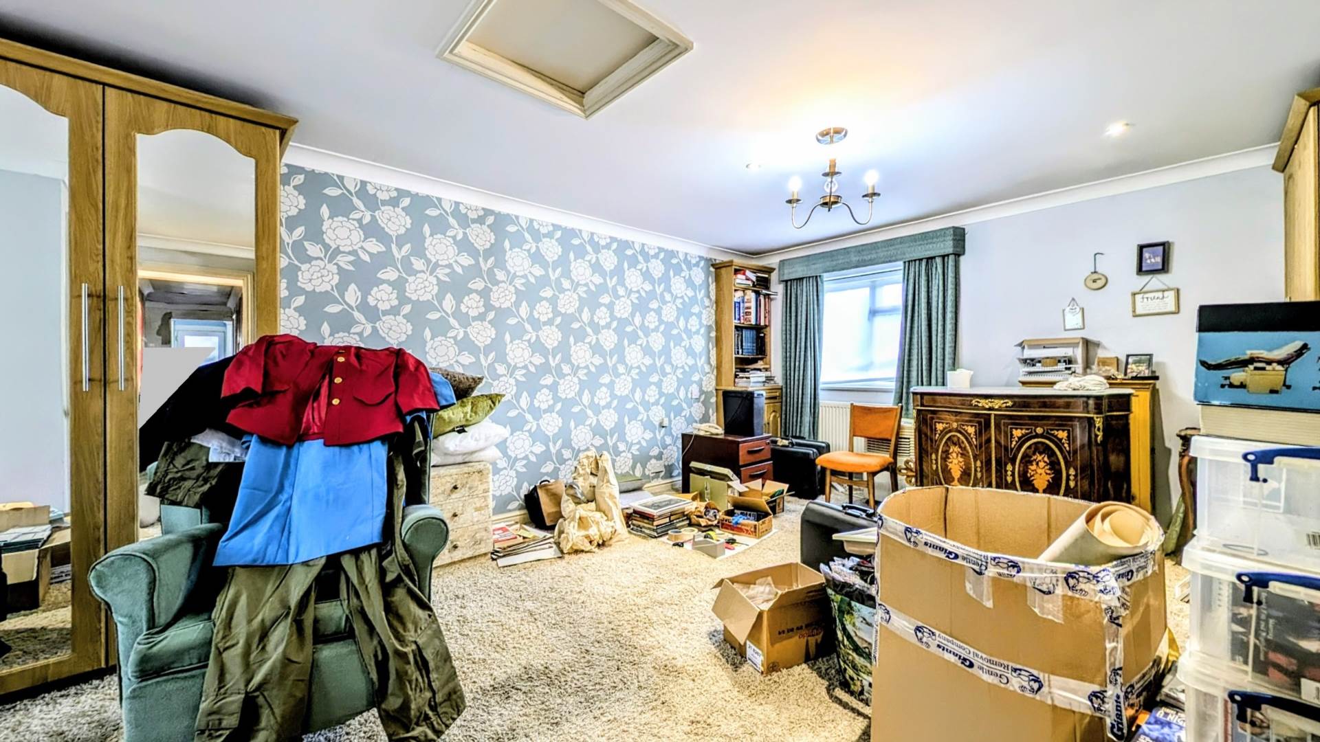 Additional Property Image 3 bedroom Detached Bungalow for sale in Bordon 7