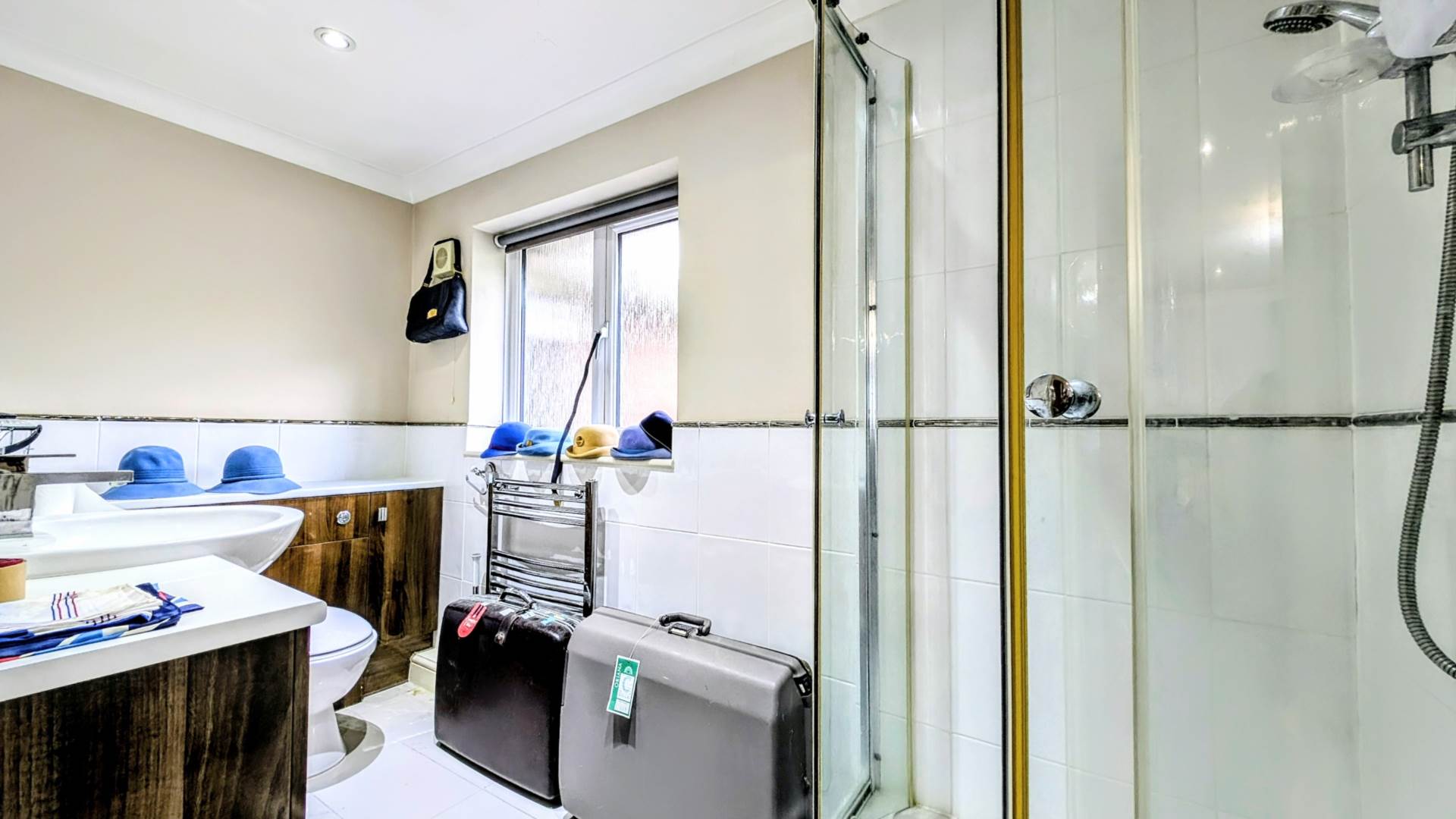 Additional Property Image 3 bedroom Detached Bungalow for sale in Bordon 9