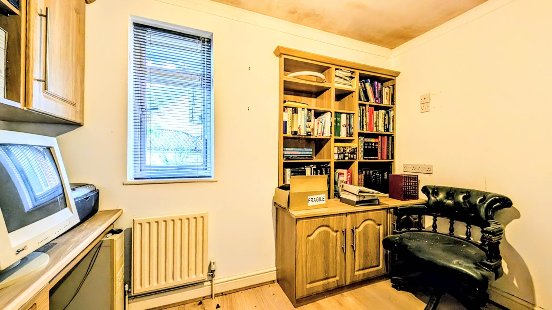 Additional Property Image 3 bedroom Detached Bungalow for sale in Bordon 11