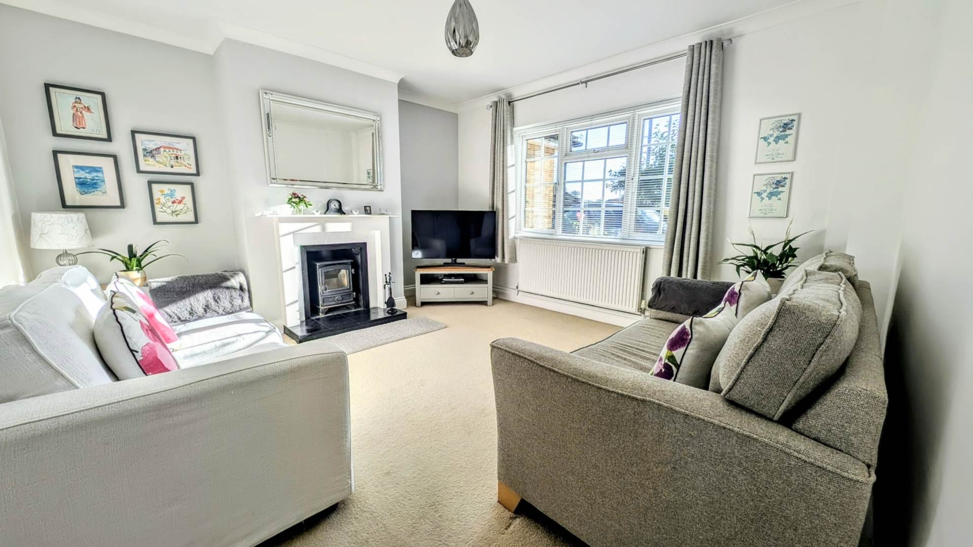 Additional Property Image 3 bedroom Detached Bungalow for sale in Bordon 6