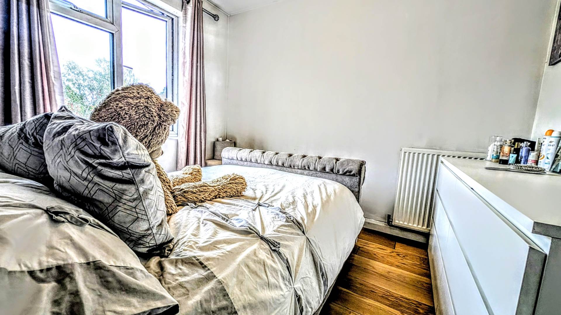 Additional Property Image 3 bedroom End of Terrace for sale in Bordon 7