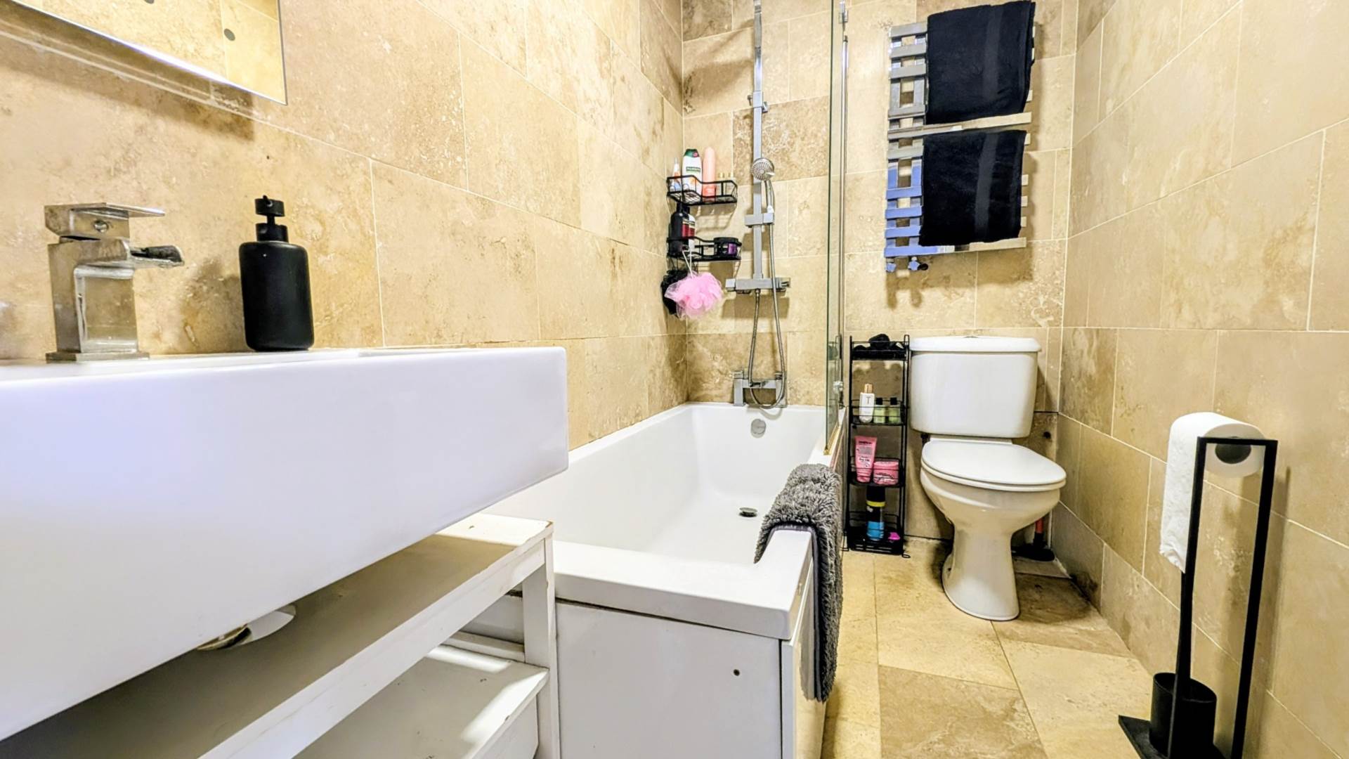 Additional Property Image 3 bedroom End of Terrace for sale in Bordon 8