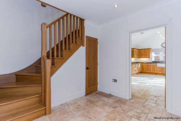 Additional Property Image 4 bedroom Semi Detached for sale in Watford 3