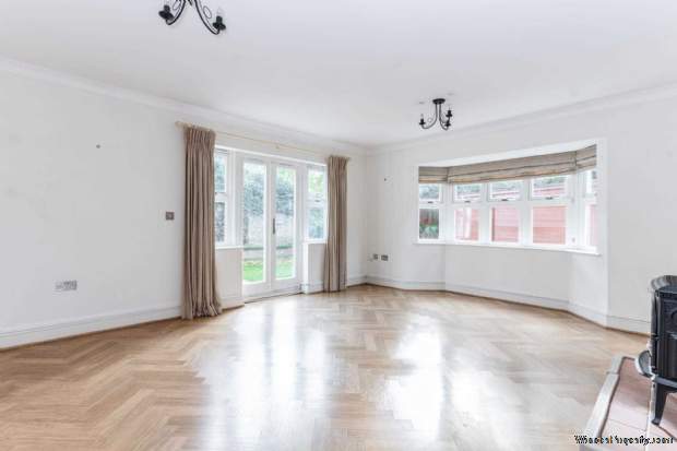 Additional Property Image 4 bedroom Semi Detached for sale in Watford 5