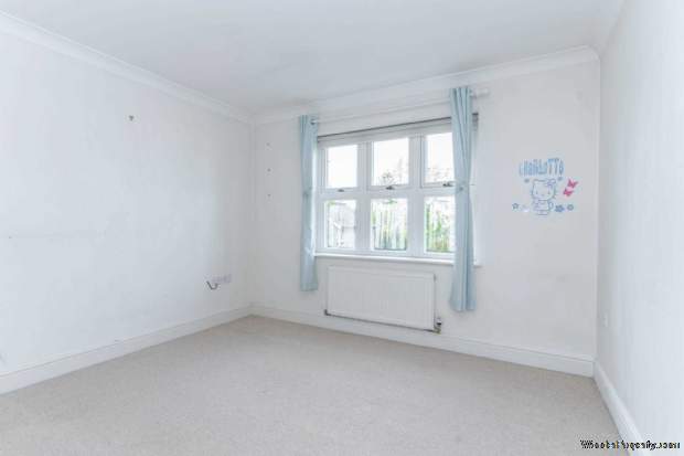 Additional Property Image 4 bedroom Semi Detached for sale in Watford 11