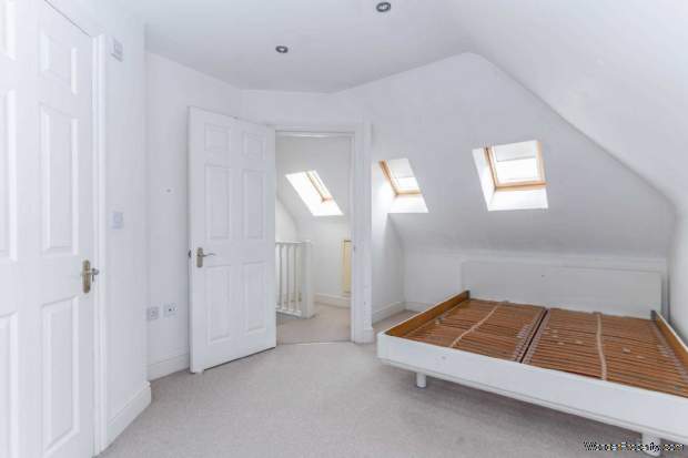 Additional Property Image 4 bedroom Semi Detached for sale in Watford 13