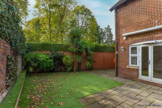 Additional Property Image 4 bedroom Semi Detached for sale in Watford 15