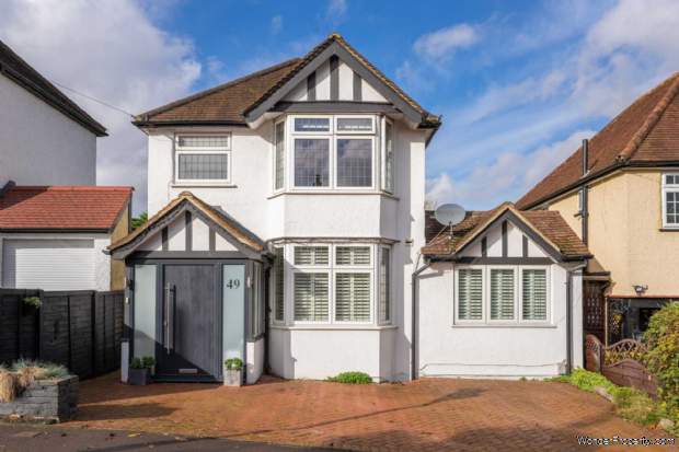 Additional Property Image 3 bedroom Detached for sale in Bushey 2