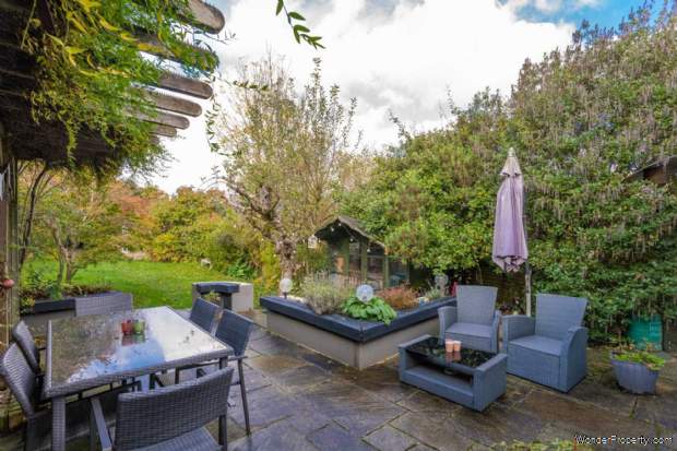Additional Property Image 3 bedroom Detached for sale in Bushey 15