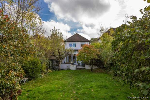 Additional Property Image 3 bedroom Detached for sale in Bushey 17