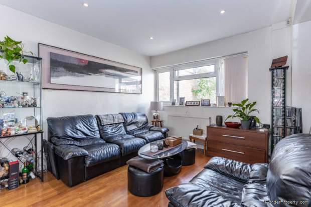 Additional Property Image 4 bedroom Terraced for sale in Bushey 2