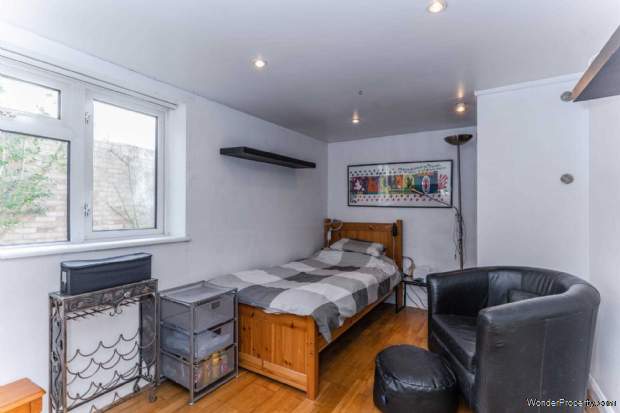 Additional Property Image 4 bedroom Terraced for sale in Bushey 7