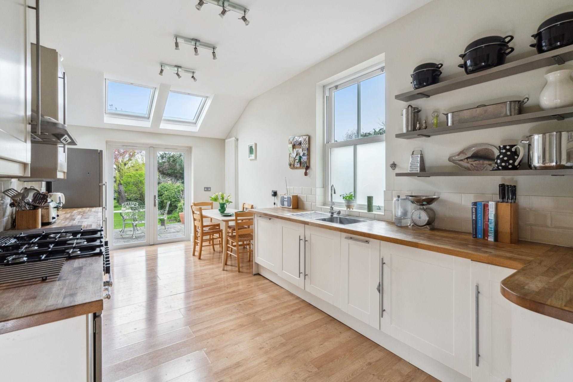 Additional Property Image 5 bedroom Semi Detached for sale in Bushey 6