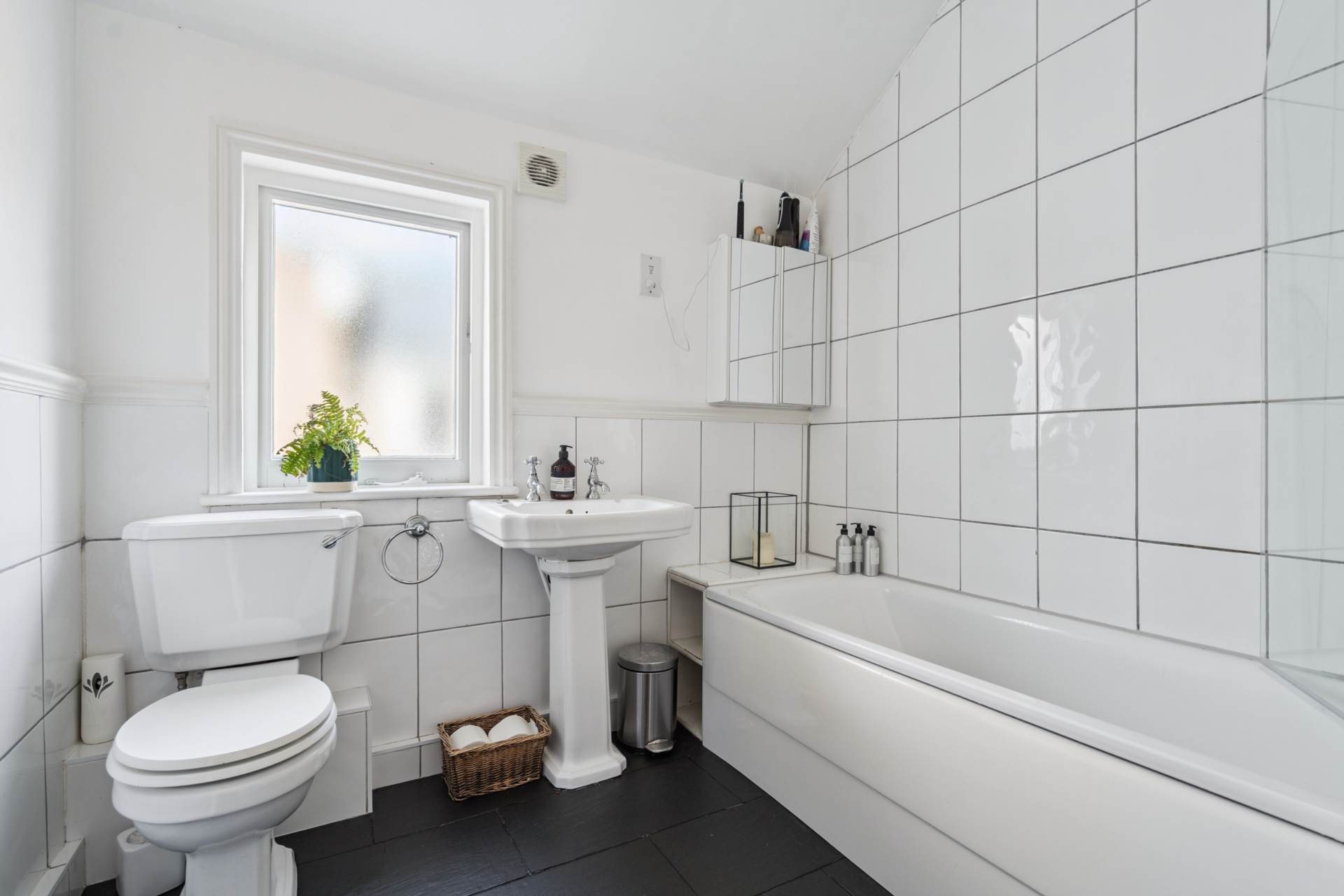 Additional Property Image 3 bedroom End of Terrace for sale in Watford 13