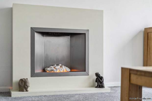 Additional Property Image 2 bedroom Flat for sale in Bushey 4