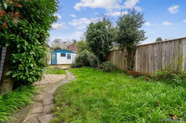 Additional Property Image 3 bedroom Terraced for sale in Watford 13