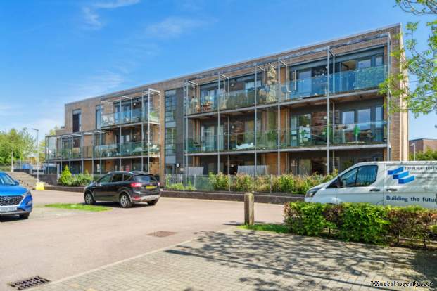 Additional Property Image 1 bedroom Flat for sale in Bushey 2