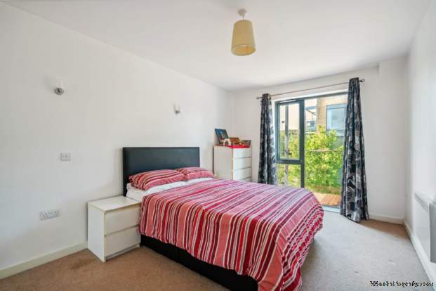 Additional Property Image 1 bedroom Flat for sale in Bushey 8