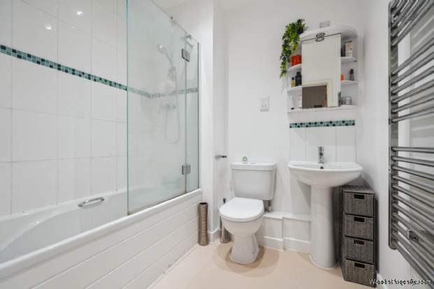 Additional Property Image 1 bedroom Flat for sale in Bushey 10