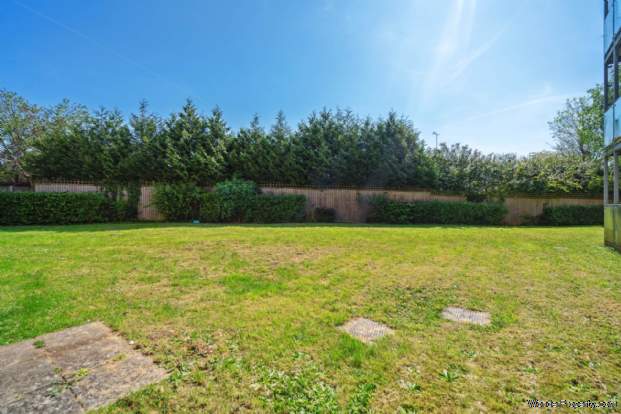 Additional Property Image 1 bedroom Flat for sale in Bushey 11