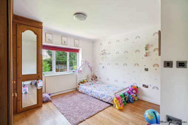 Additional Property Image 4 bedroom Detached for sale in Bushey Heath 12