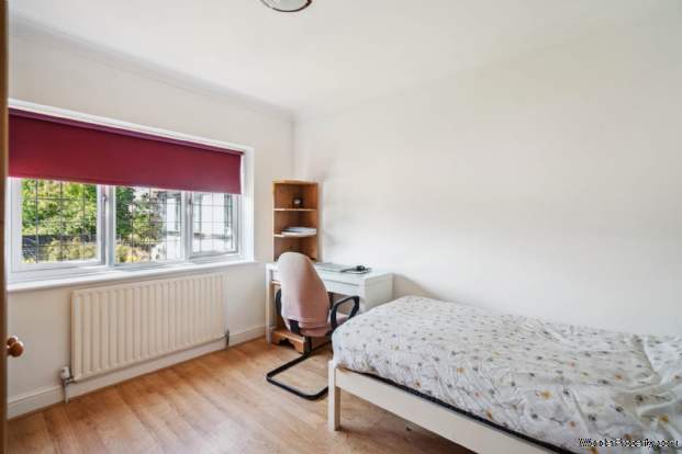 Additional Property Image 4 bedroom Detached for sale in Bushey Heath 13