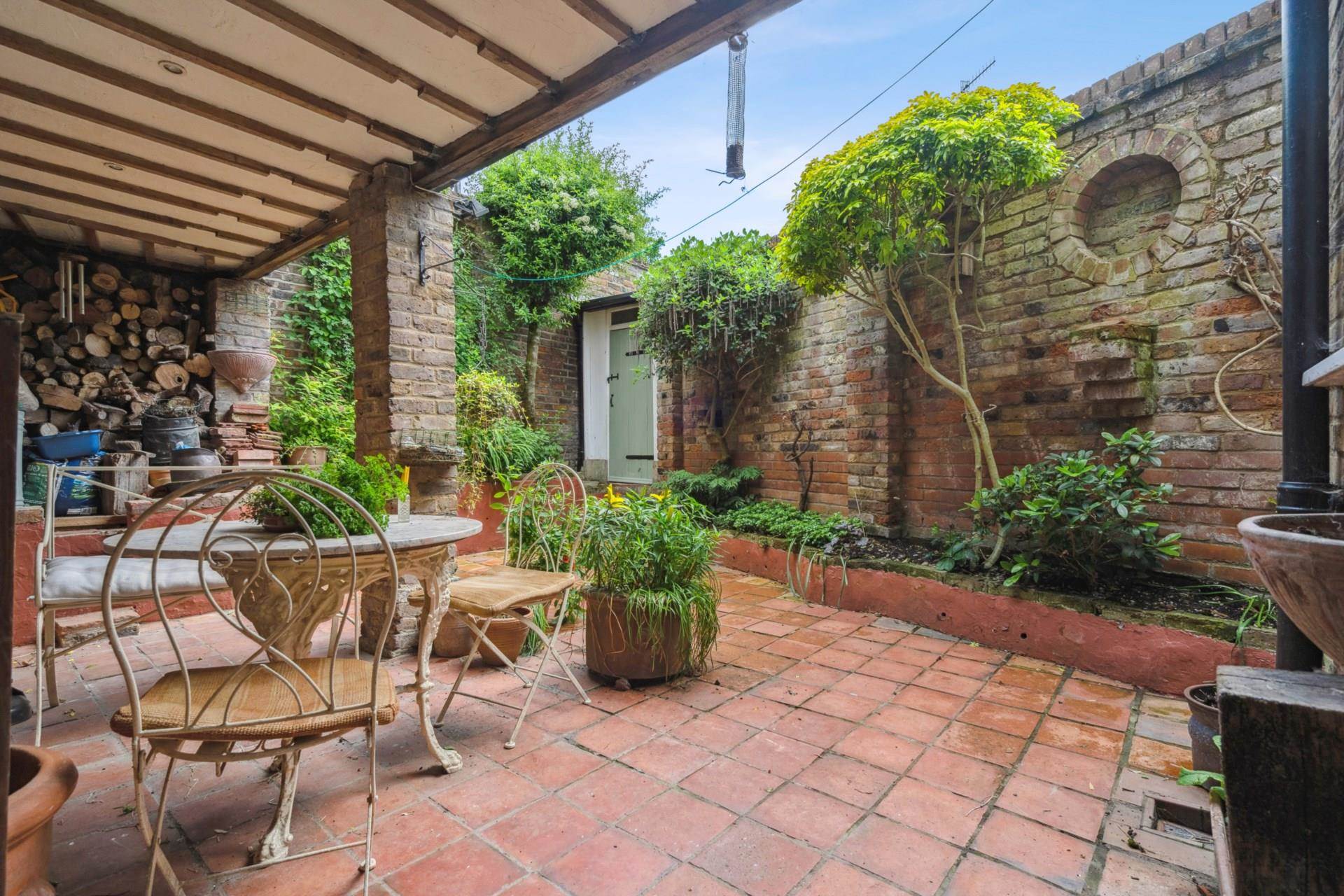 Additional Property Image 4 bedroom House for sale in Bushey 18