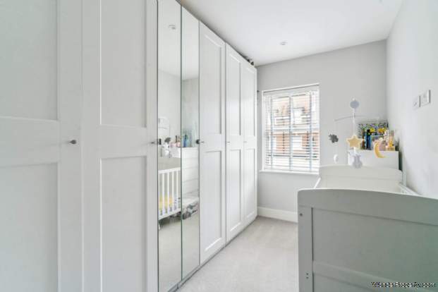Additional Property Image 2 bedroom Flat for sale in Bushey 8