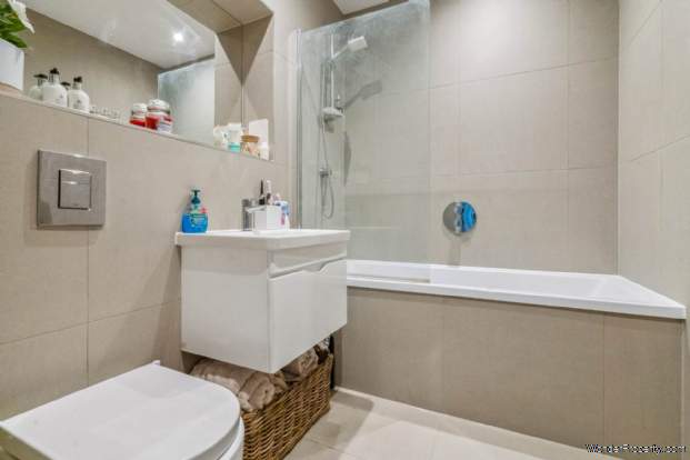 Additional Property Image 2 bedroom Flat for sale in Bushey 9