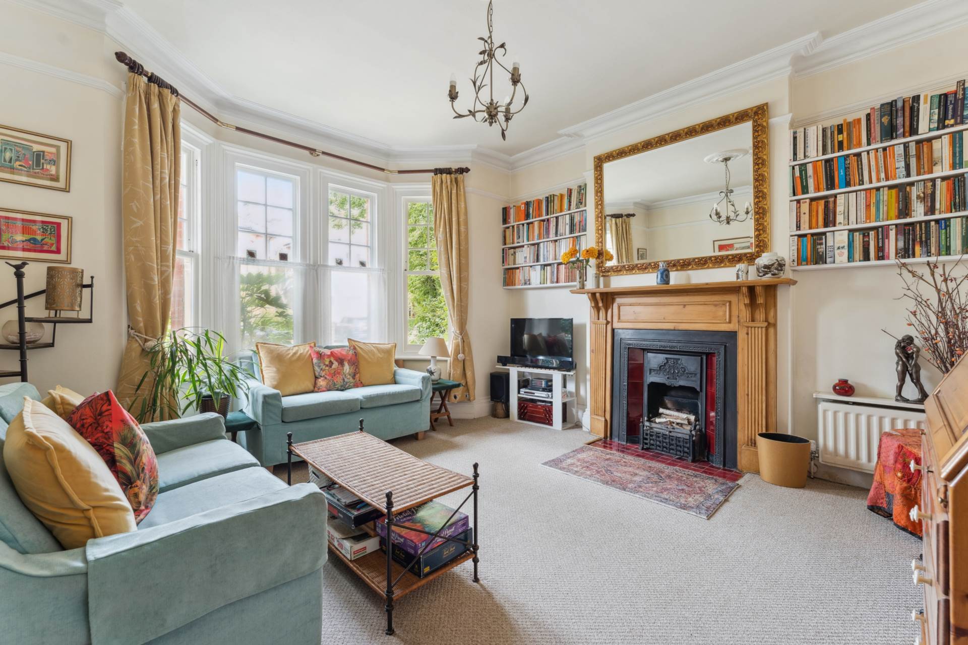 Additional Property Image 4 bedroom Semi Detached for sale in Watford 2