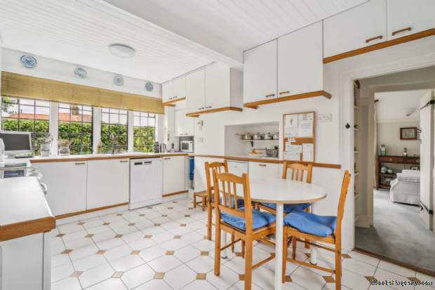 Additional Property Image 4 bedroom Detached for sale in Bushey 9