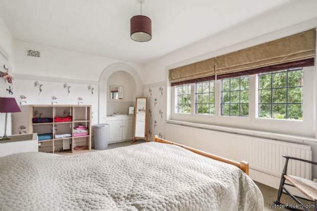 Additional Property Image 4 bedroom Detached for sale in Bushey 13