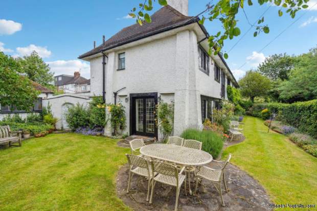 Additional Property Image 4 bedroom Detached for sale in Bushey 19