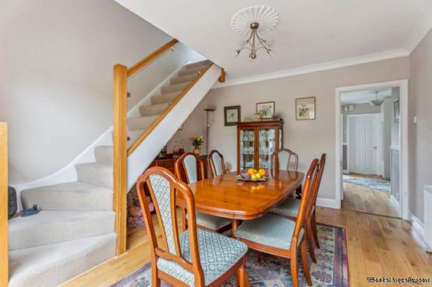 Additional Property Image 3 bedroom Bungalow for sale in Bushey 8
