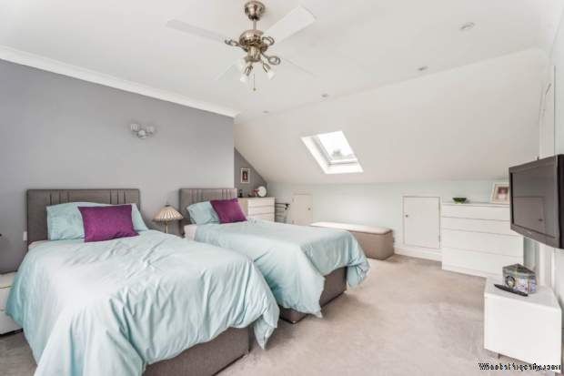 Additional Property Image 3 bedroom Bungalow for sale in Bushey 12
