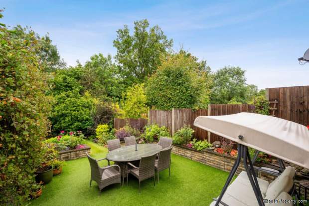 Additional Property Image 3 bedroom Bungalow for sale in Bushey 18