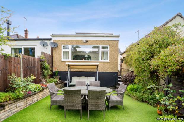Additional Property Image 3 bedroom Bungalow for sale in Bushey 20