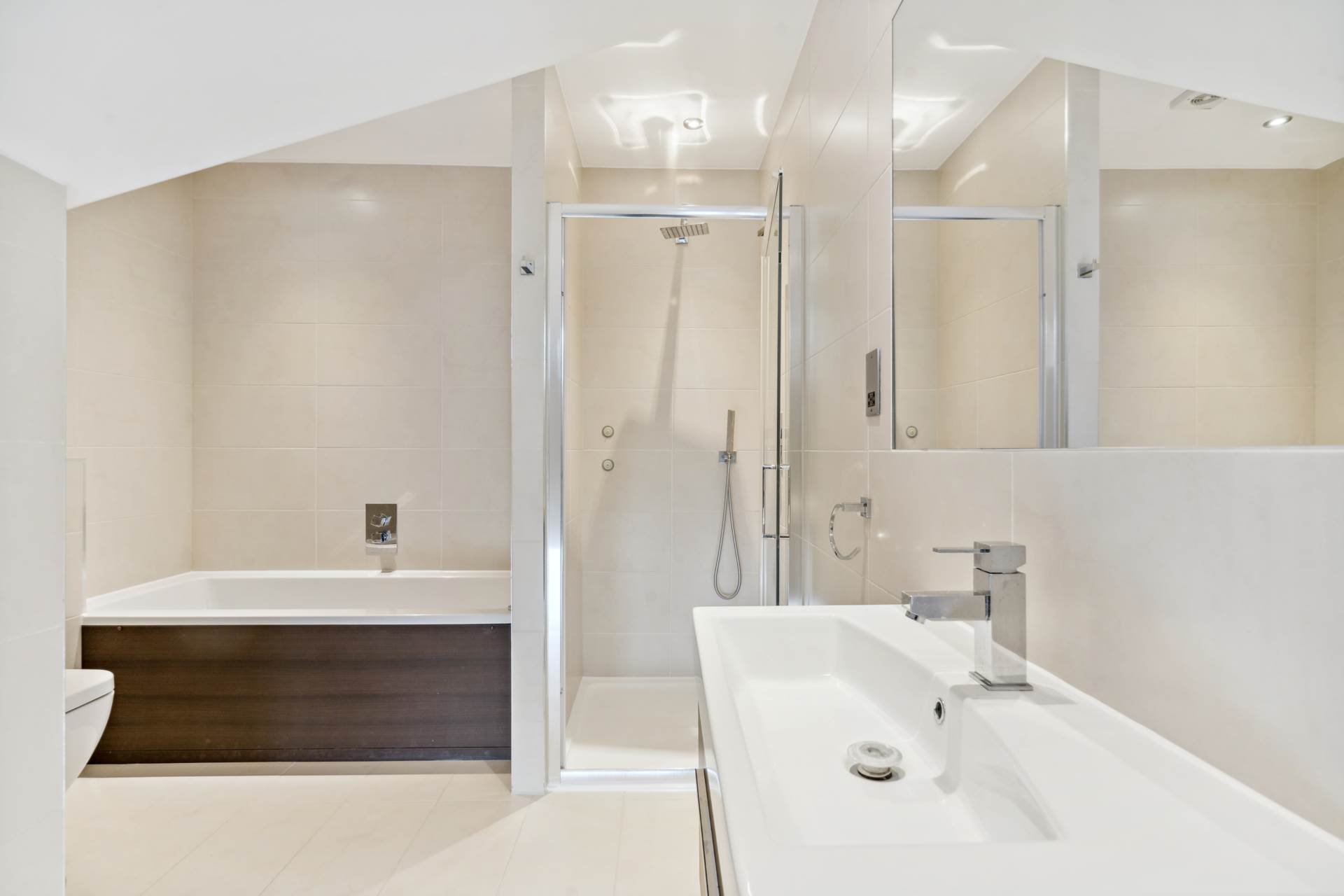 Additional Property Image 3 bedroom Terraced for sale in Bushey 15