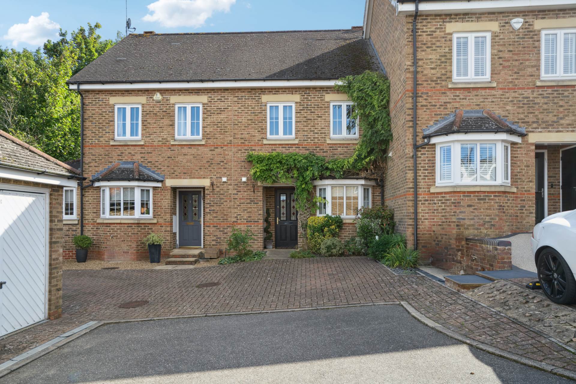 Additional Property Image 3 bedroom Terraced for sale in Bushey 2